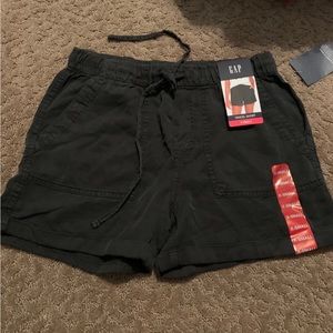 Gap shorts
